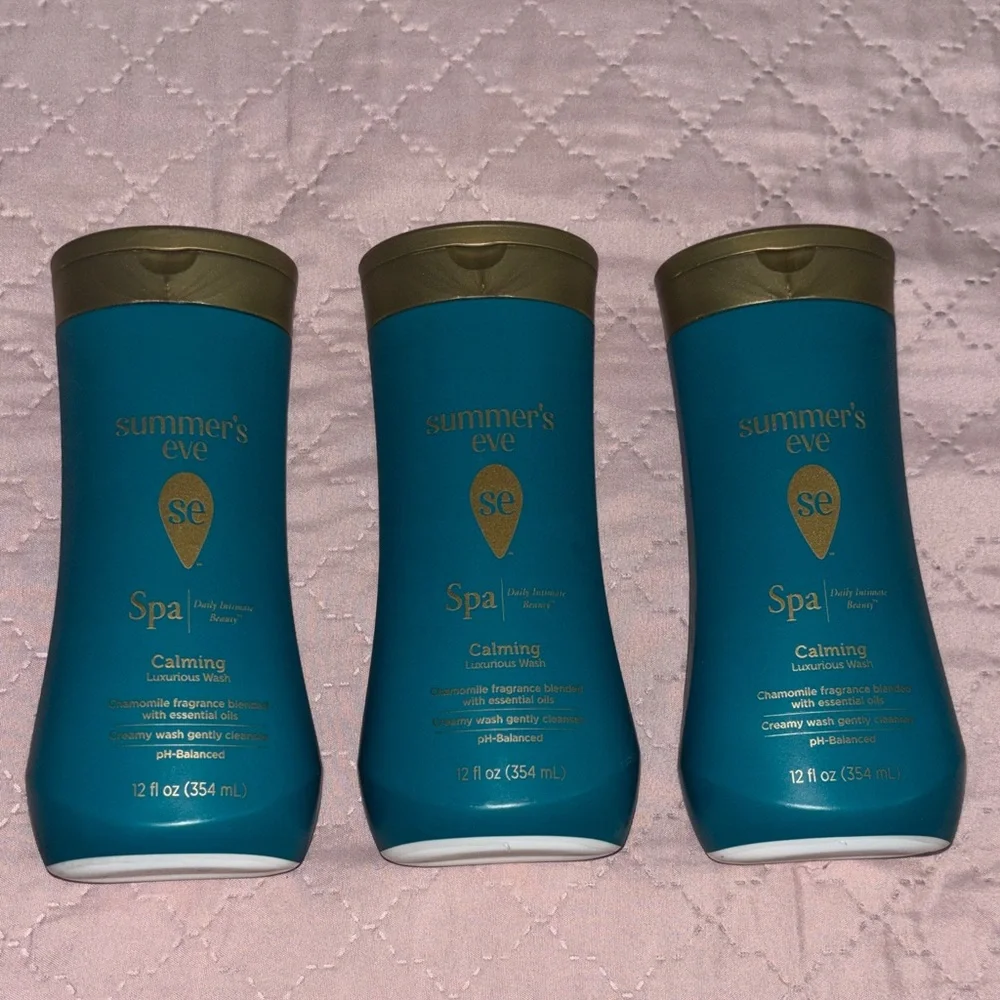 Summer’s Eve Spa Calming Luxurious Wash - Picture 1 of 5